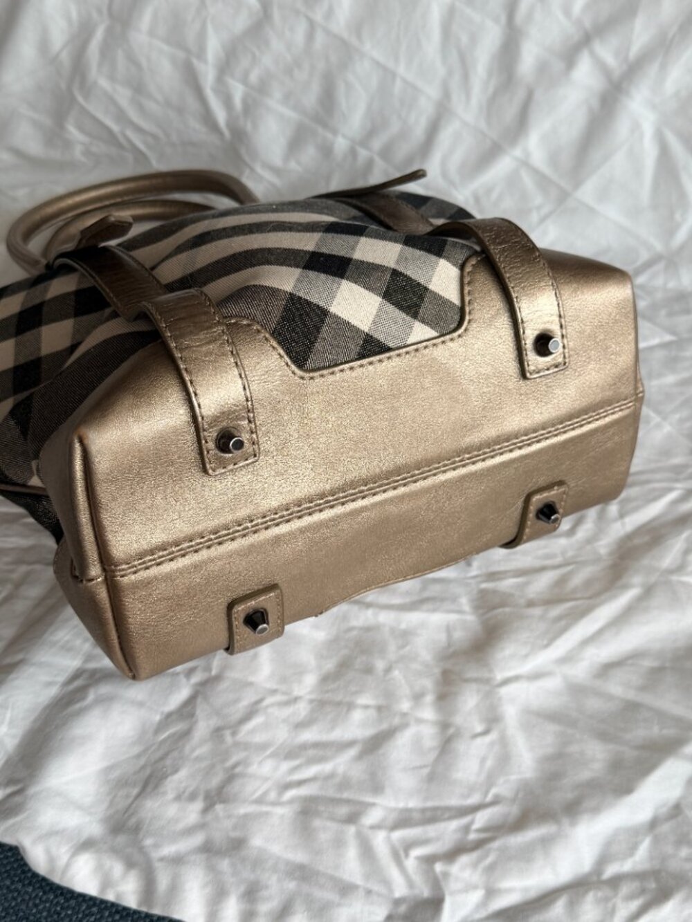 Burberry Metallic Beat Check Shimmer Canvas Tote - Picture 4 of 6